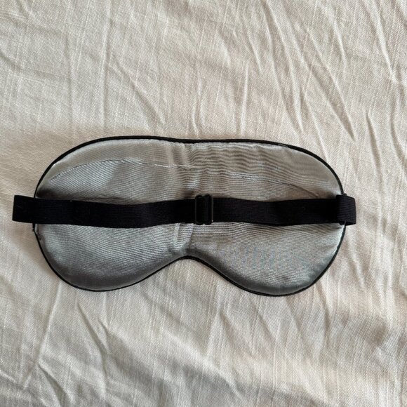 Sleeping Beauty Silk Eye Sleep Mask - Picture 4 of 4